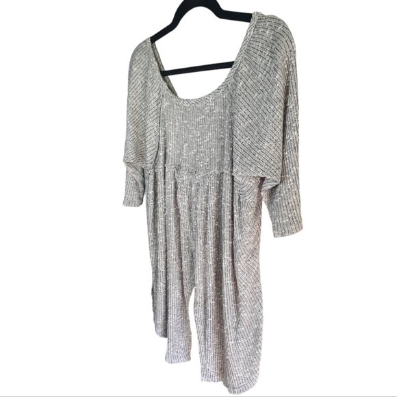 BUCKLE BKE Blouse Crossover Open back Gray Women's‎ Size S - Picture 3 of 7